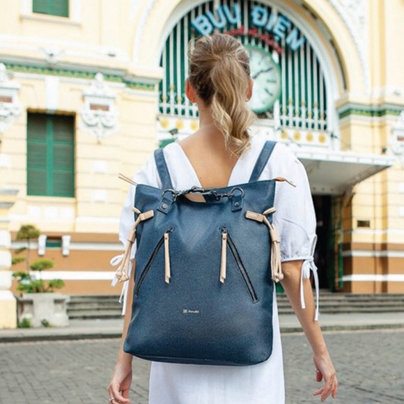 Sherman Tempest Convertible Travel Tote - Picture 2 of 16